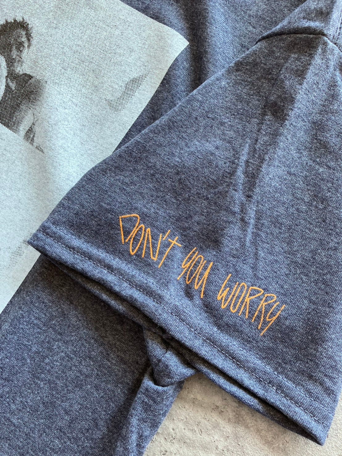 【バード ここから羽ばたく】/ Official Tee ~Fade Navy/TRAVIS Limited【SCENE0】