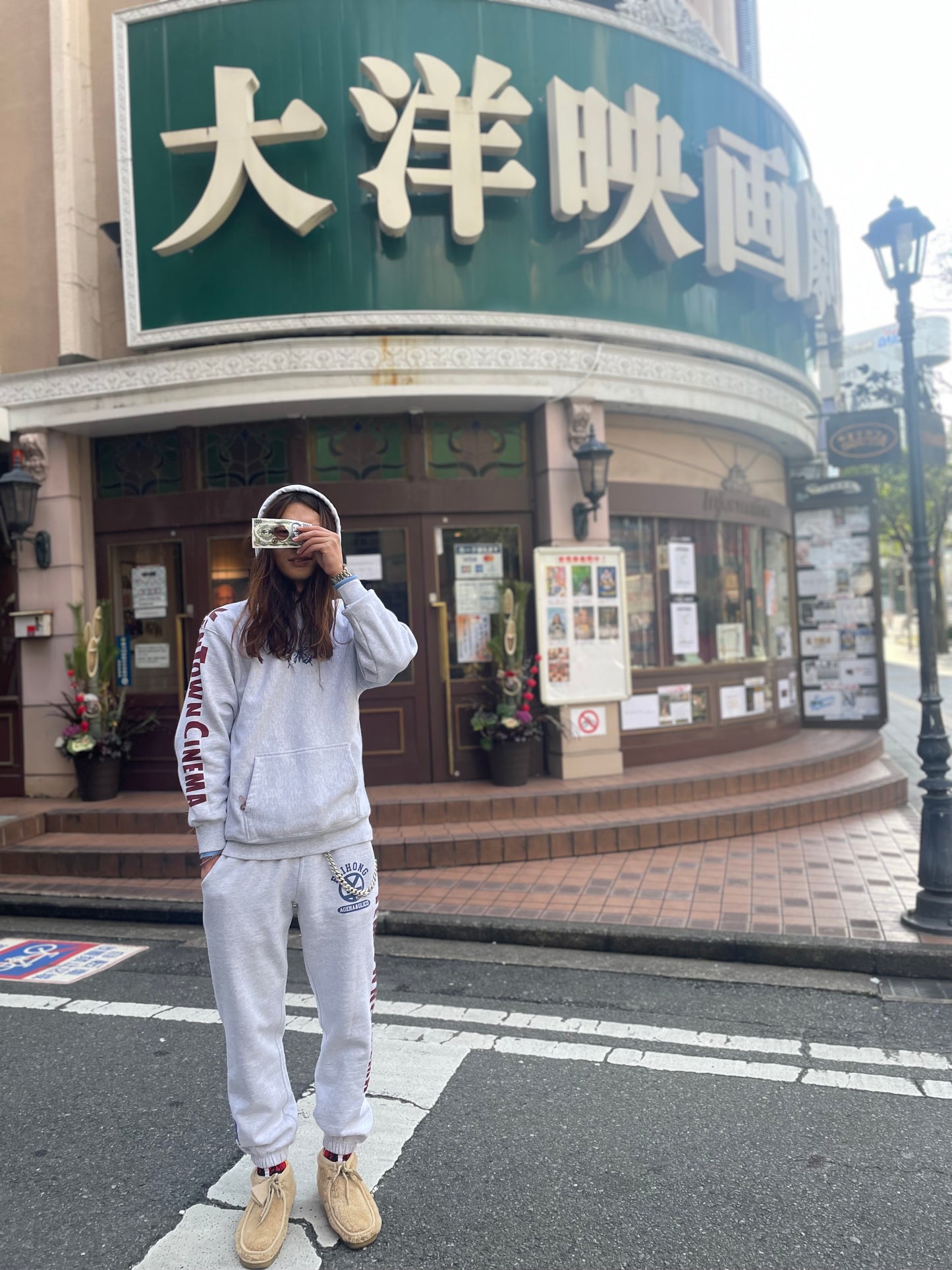 TRAVIS / SWALLOWTAIL Hoodie  ~ LIGHT GRAY【SCENE3】