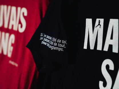 【MAUVAIS SANG】Official T-shirt (Title+Run/Wonder Drug)/DARK RED【SCENE0】
