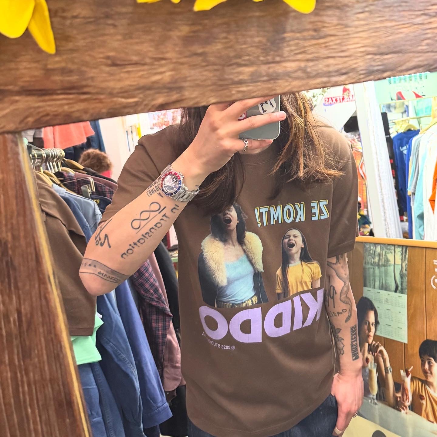× KIDDO /  ZE KOMT! T-shirt ~BROWN【SCENE0】