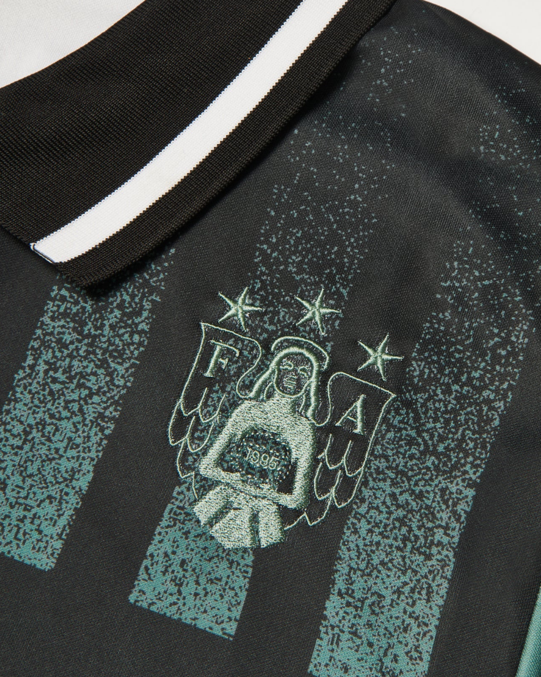 【FALLEN ANGELS】Kowloon Football Jersey /GREEN & BLACK stripe & Sticker Set【SCRT】